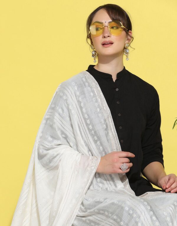 White Cotton Plain Dupatta - Image 4